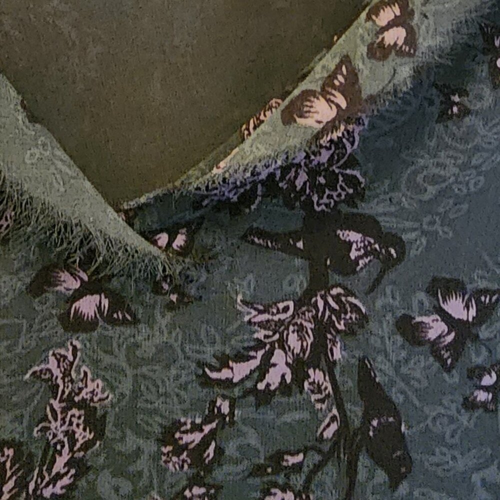 CAbi large Women's Evermore Flutter blouse V-neck Feminine Bohemian Flare - Picture 2 of 4
